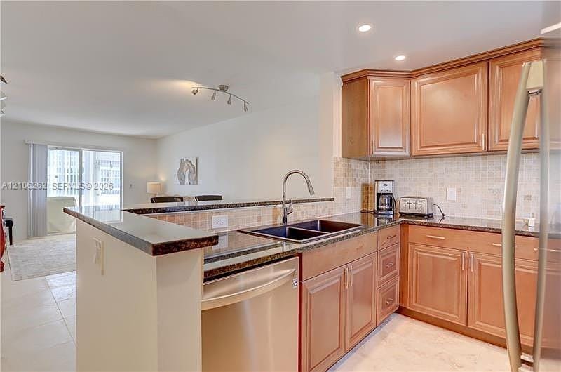 2212 NE 1st Way 101, Boynton Beach, FL 33435 photo 7