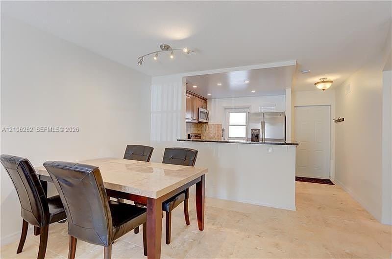 2212 NE 1st Way 101, Boynton Beach, FL 33435 photo 8