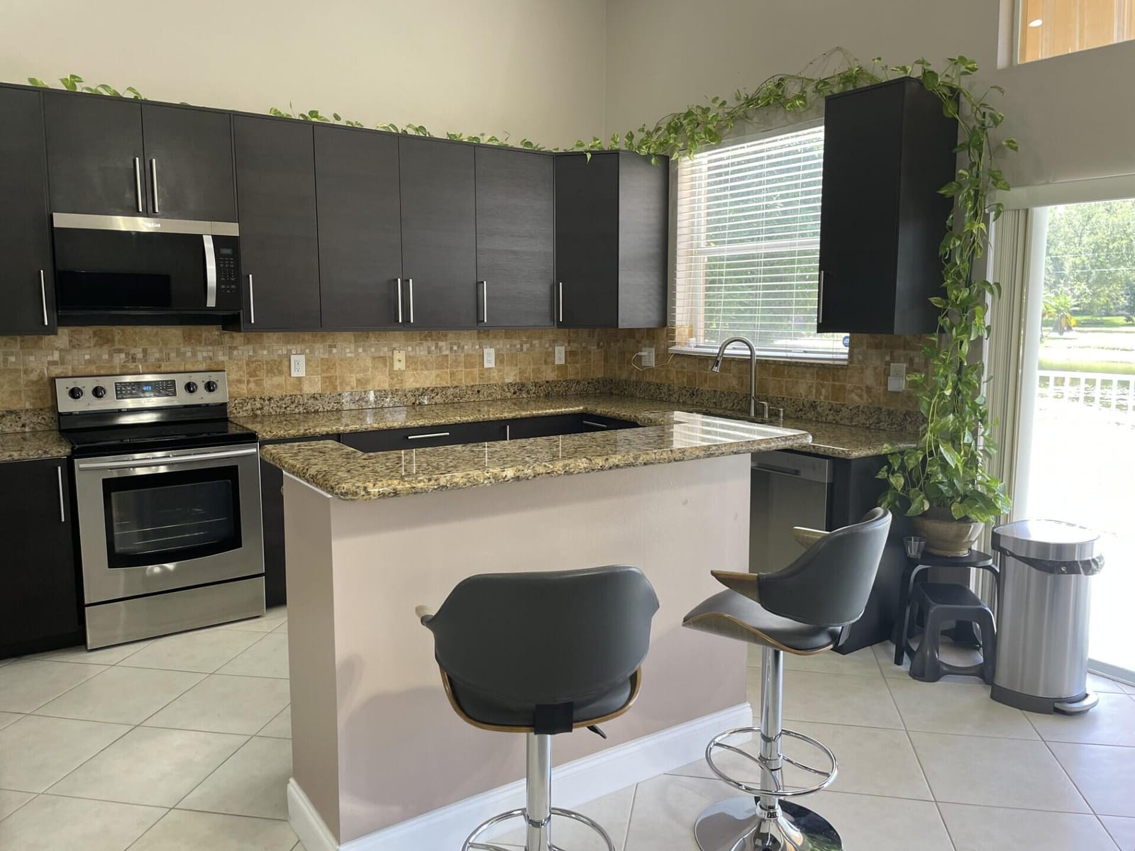 9514 Lago Drive — photo 4