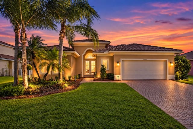 1180 AMETHYST Drive SW, Vero Beach, FL 32968
