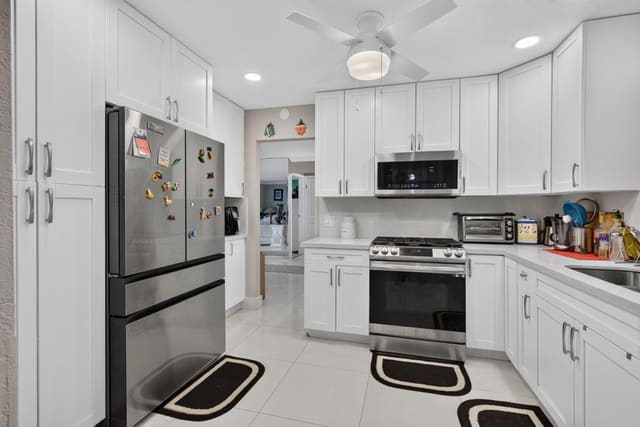 9877 NW 26TH Place, Sunrise, FL 33322