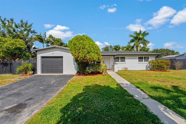 11041 NW 21st Street, Pembroke Pines, FL 33026
