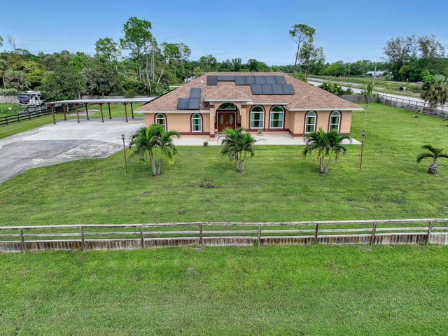 13035 61st Lane N, West Palm Beach, FL 33412