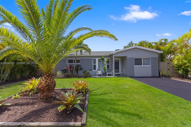 28 SE 7th Street, Dania Beach, FL 33004