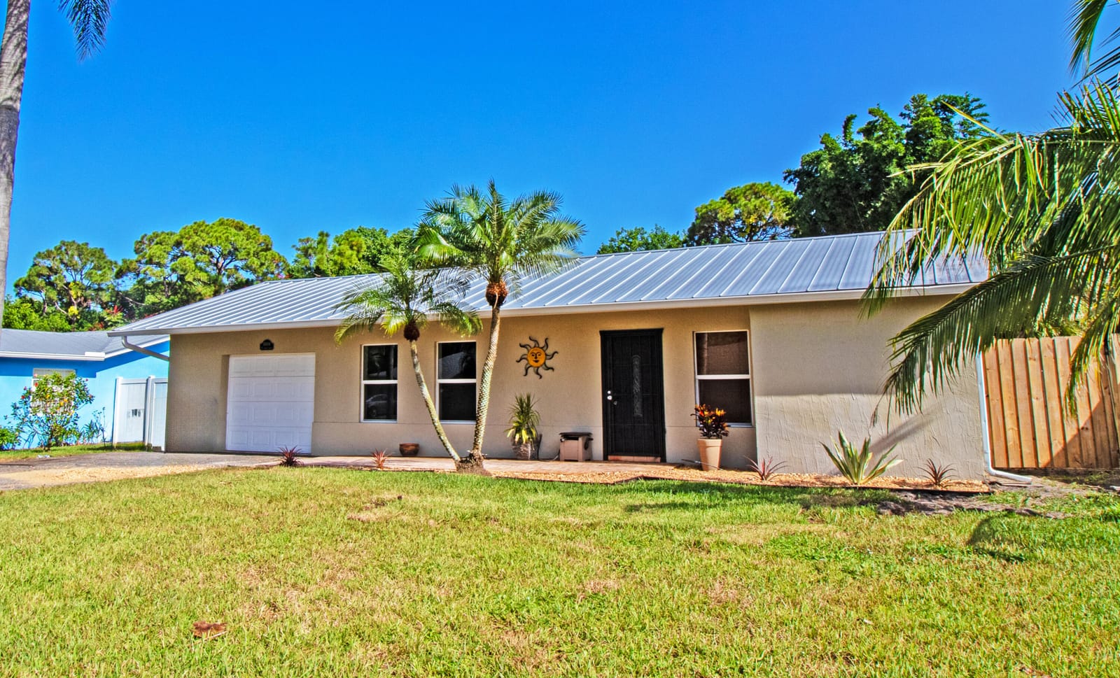 8804 SE Jardin Street, Hobe Sound, FL 33455