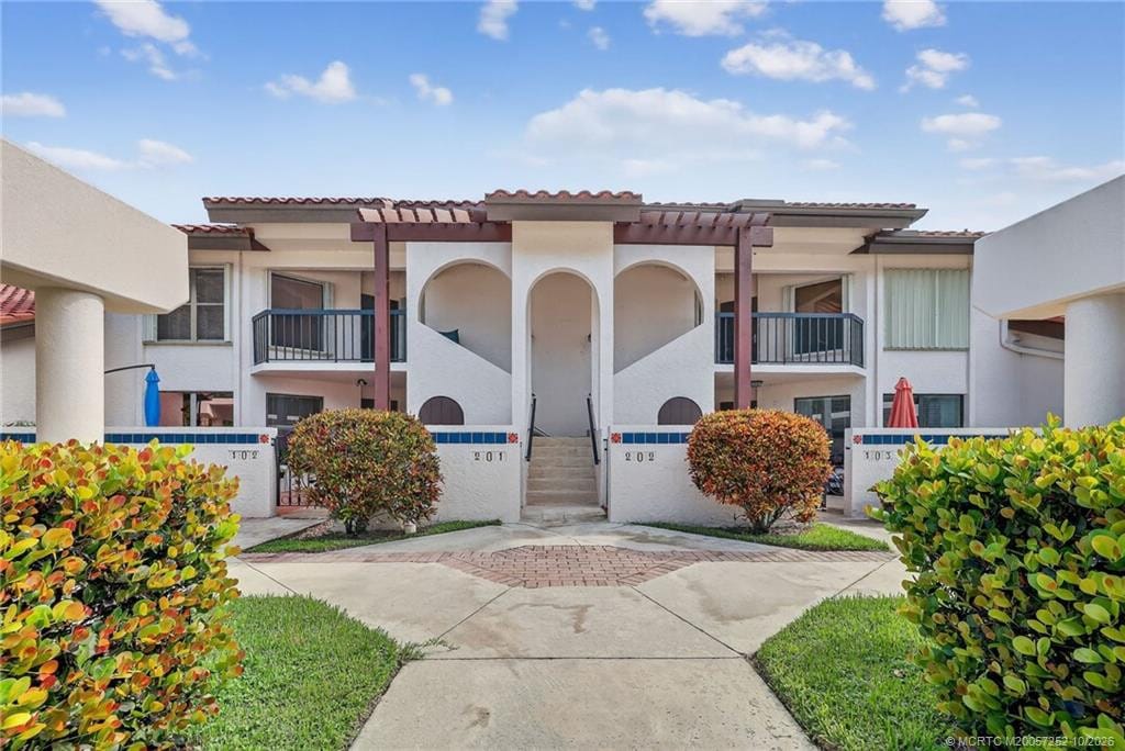 6110 SE Martinique Drive 201, Stuart, FL 34997