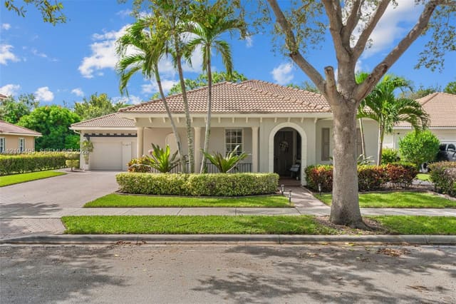 143 Via Catalunha, Jupiter, FL 33458