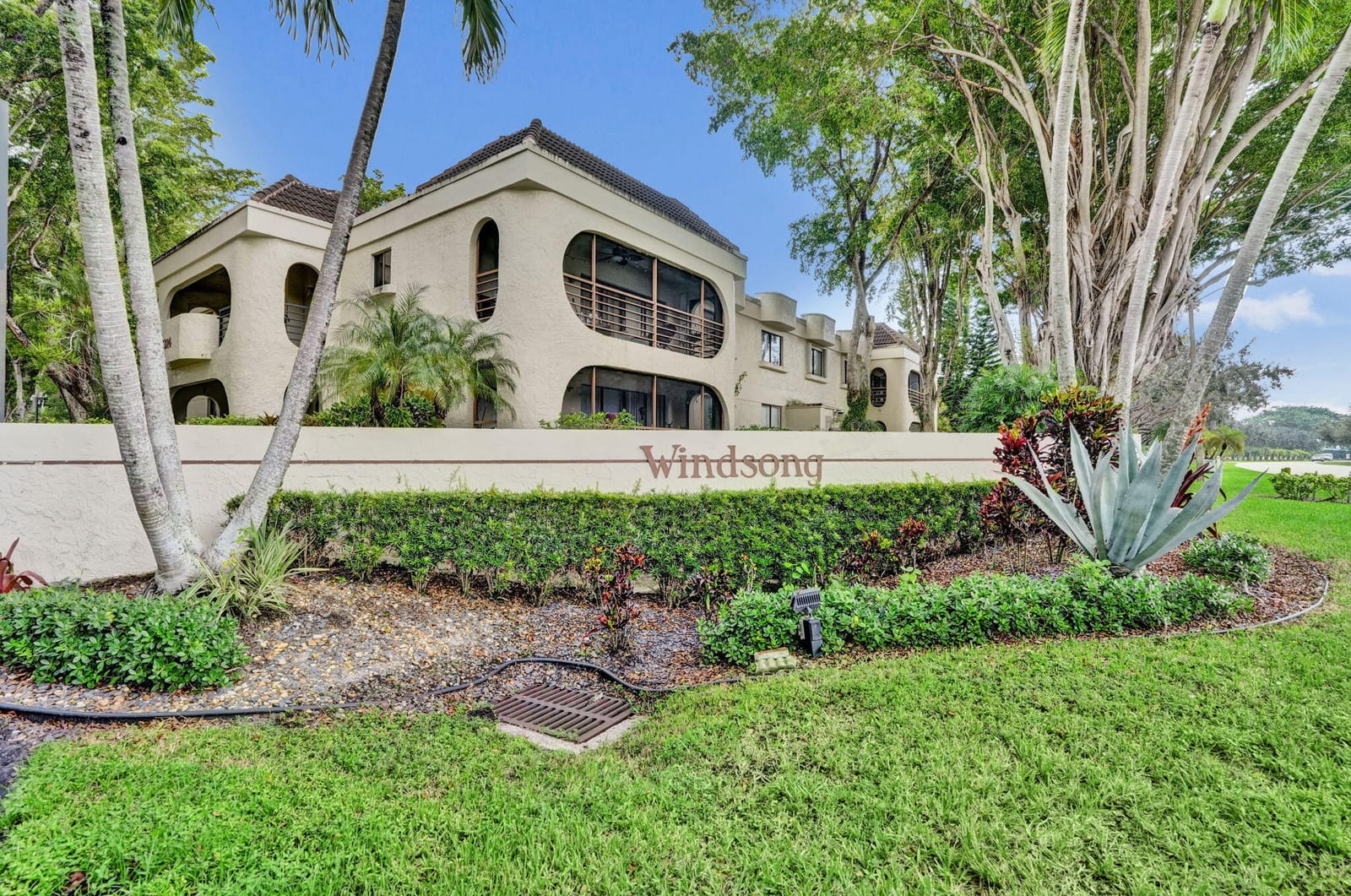 6314 Longboat Lane W 104