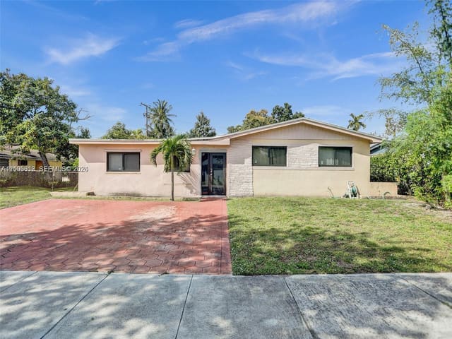 471 NE 180th Drive, North Miami Beach, FL 33162