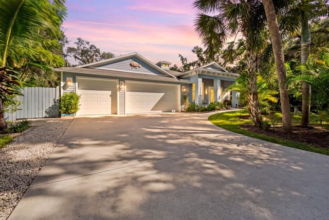 2300 CANOE CREEK Lane, Fort Pierce, FL 34981