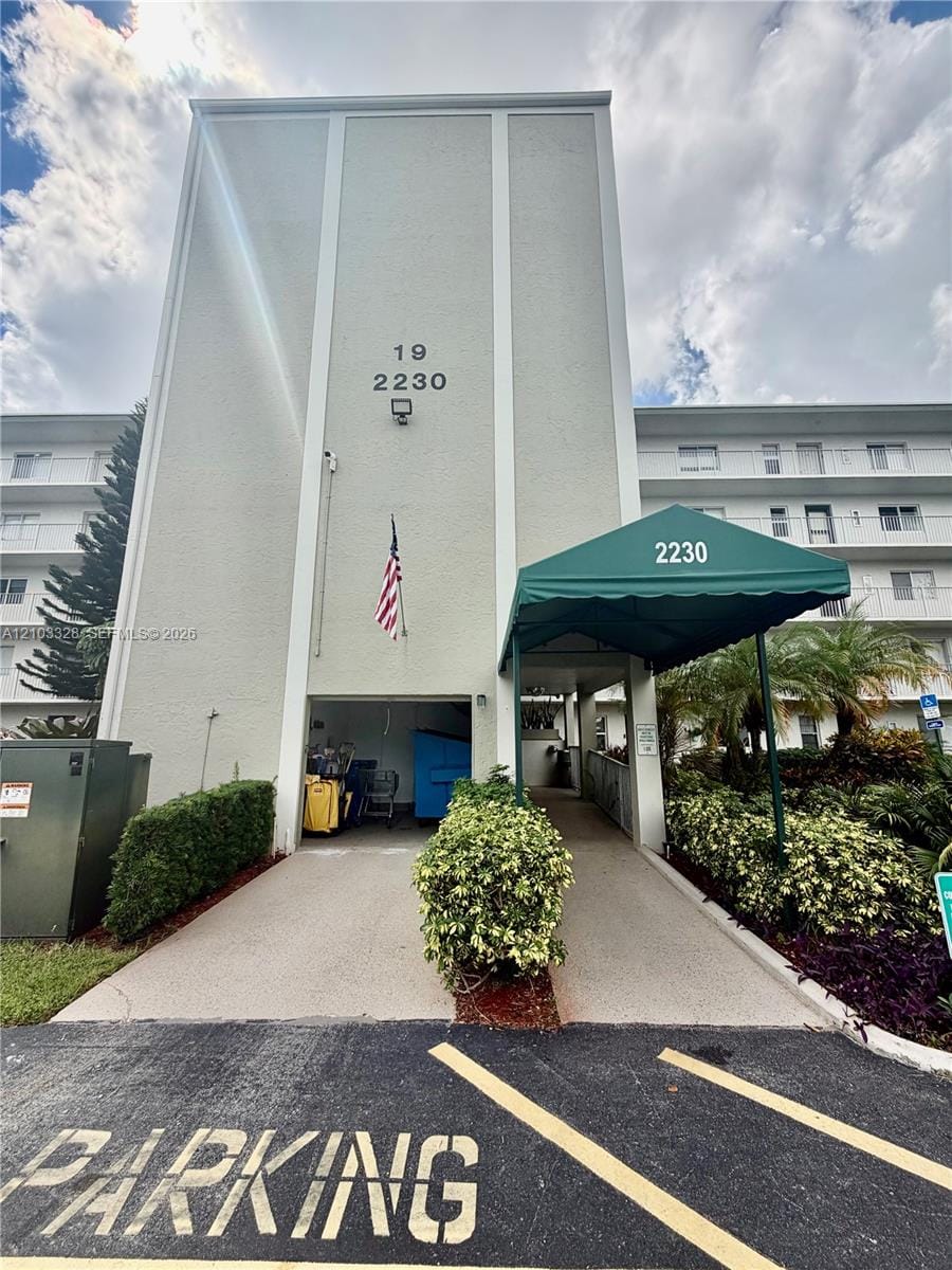 2230 N Cypress Bend Drive 308, Pompano Beach, FL 33069