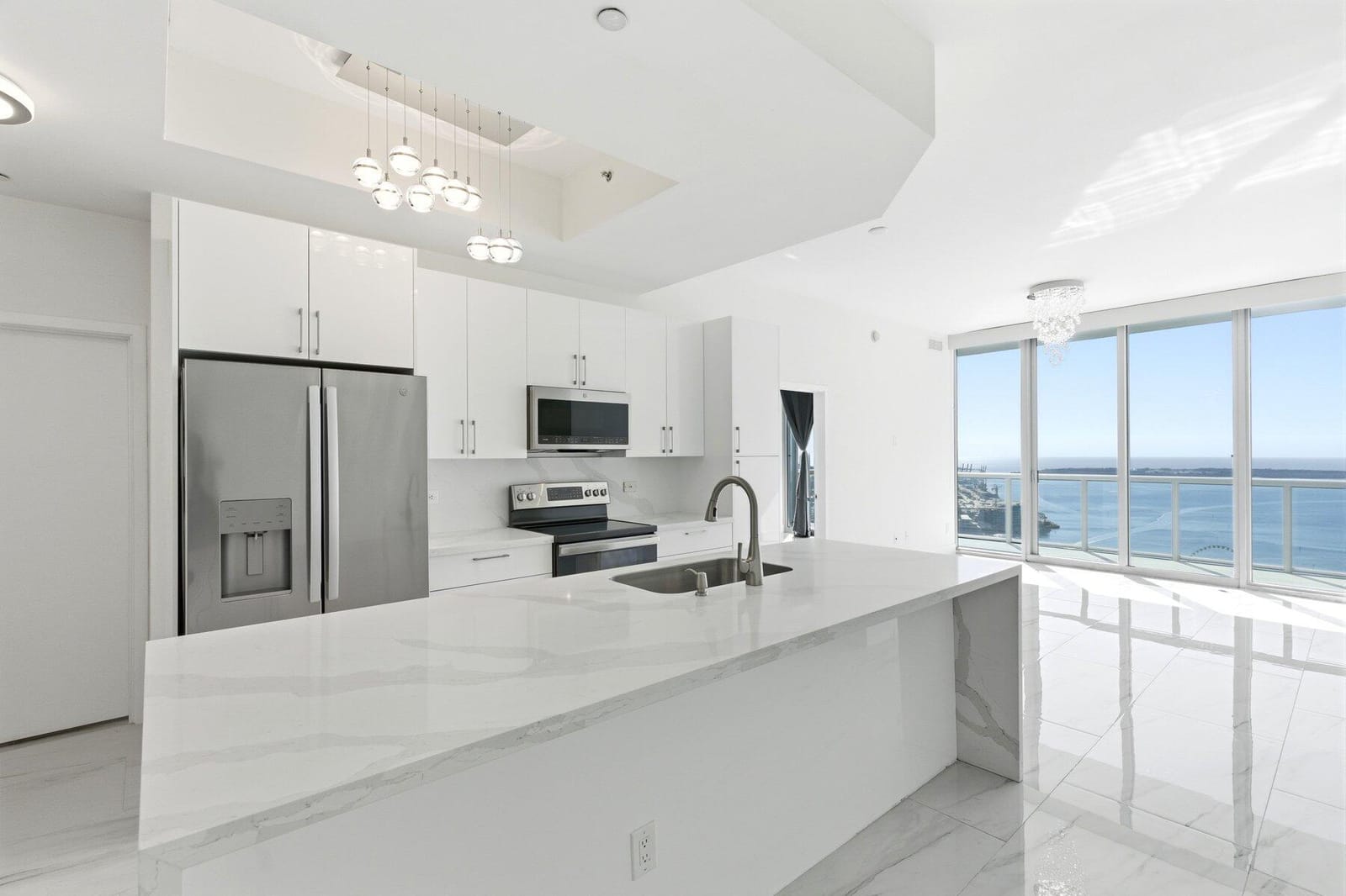 888 BISCAYNE Boulevard 4904, Miami, FL 33132