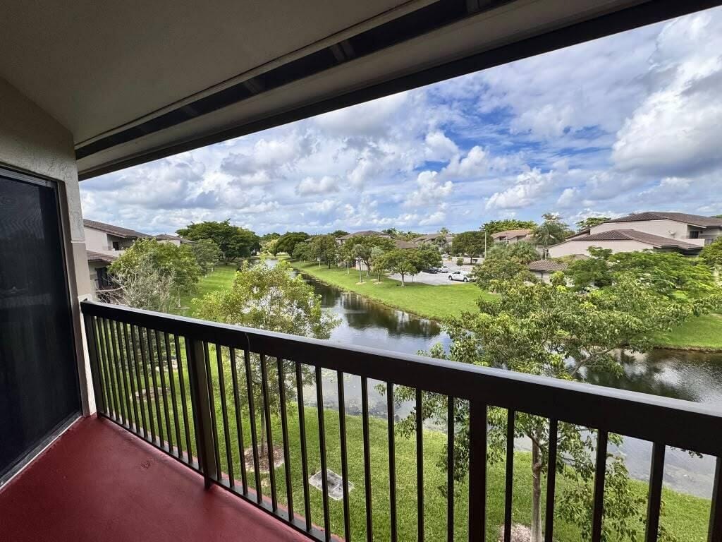 9887 NOB HILL Court, Sunrise, FL 33351