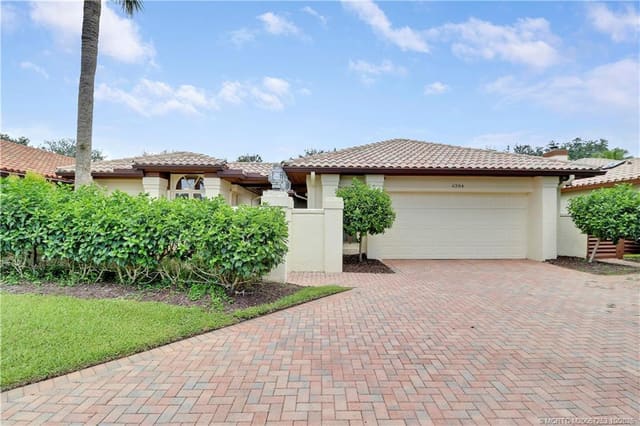 6384 SE Ironwood Circle, Stuart, FL 34997