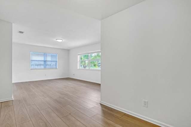 802 S Broadway Street 4, Lantana, FL 33462 photo 2