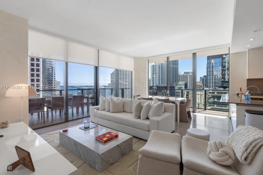 68 SE 6th Street 1701, Miami, FL 33131