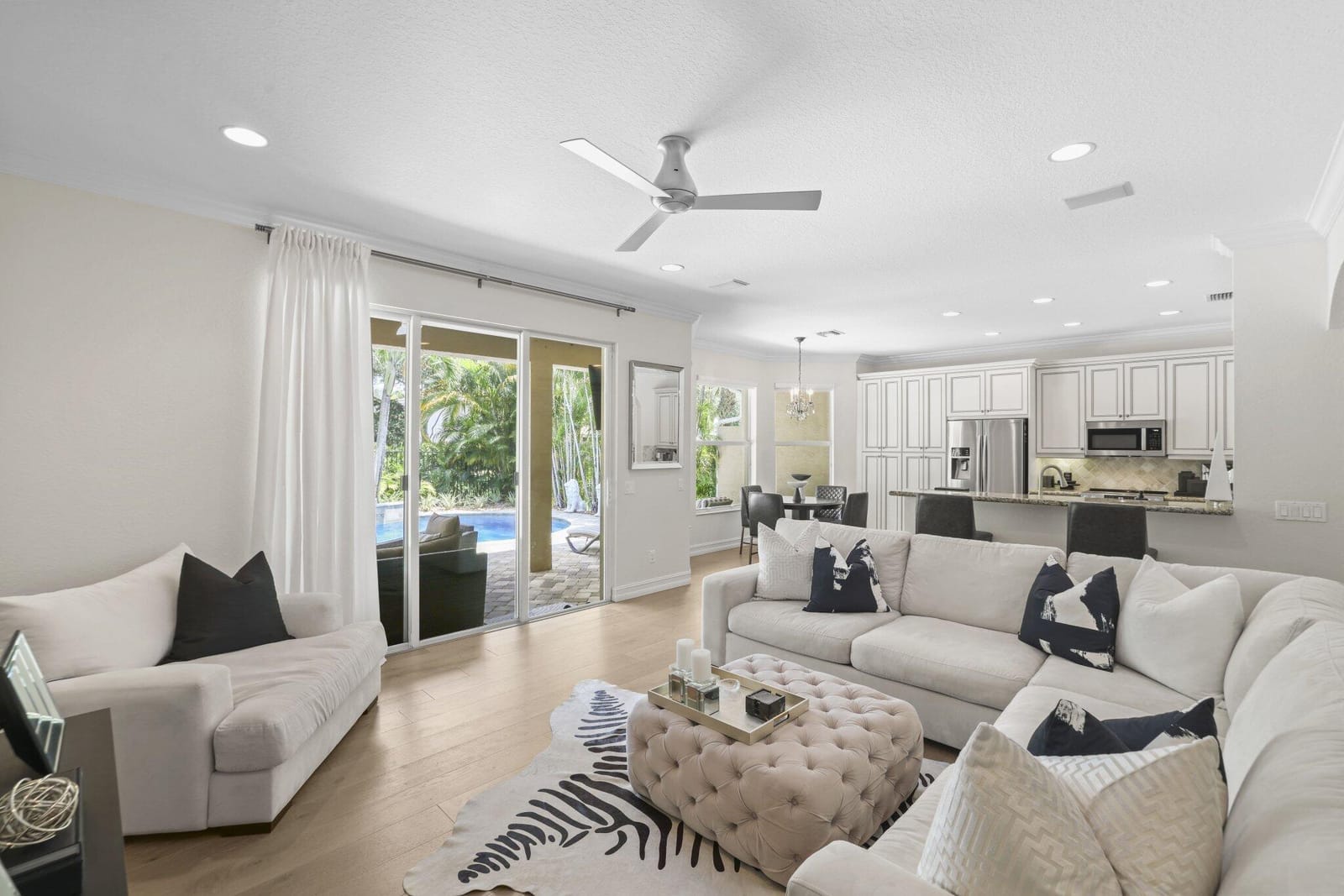 8957 Morgan Landing Way — photo 2